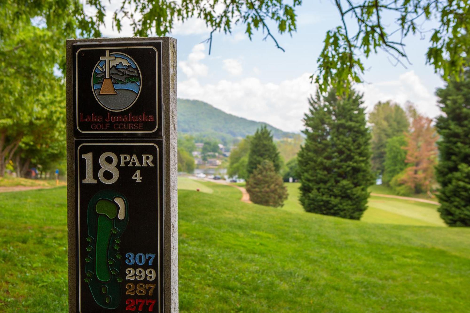 Campground Apts Lake Junaluska Стая снимка