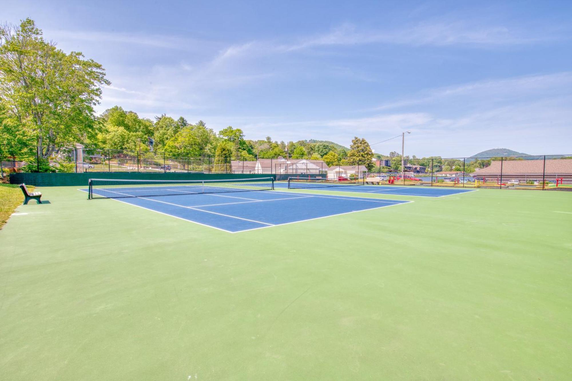 Campground Apts Lake Junaluska Стая снимка