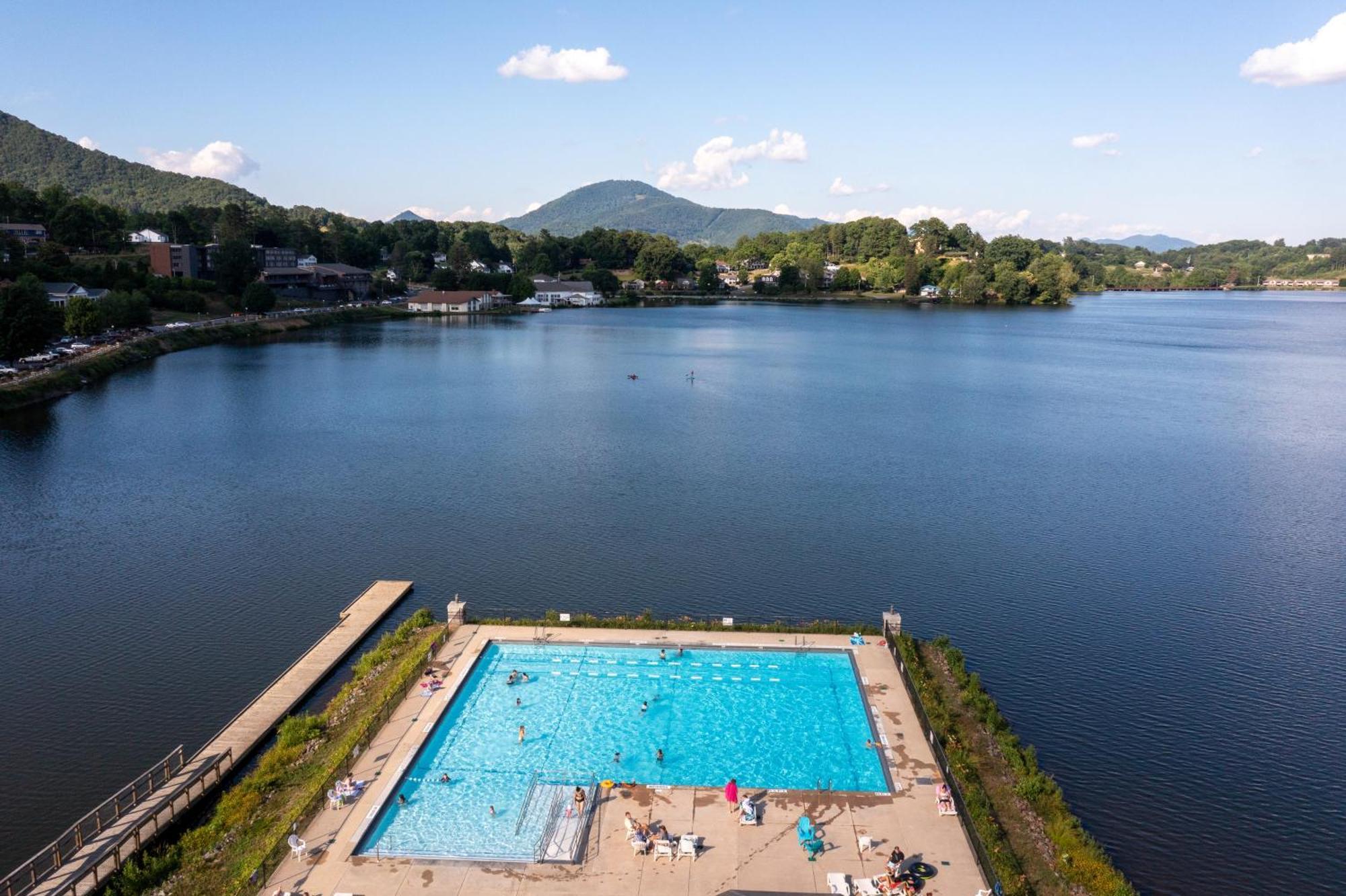 Campground Apts Lake Junaluska Стая снимка