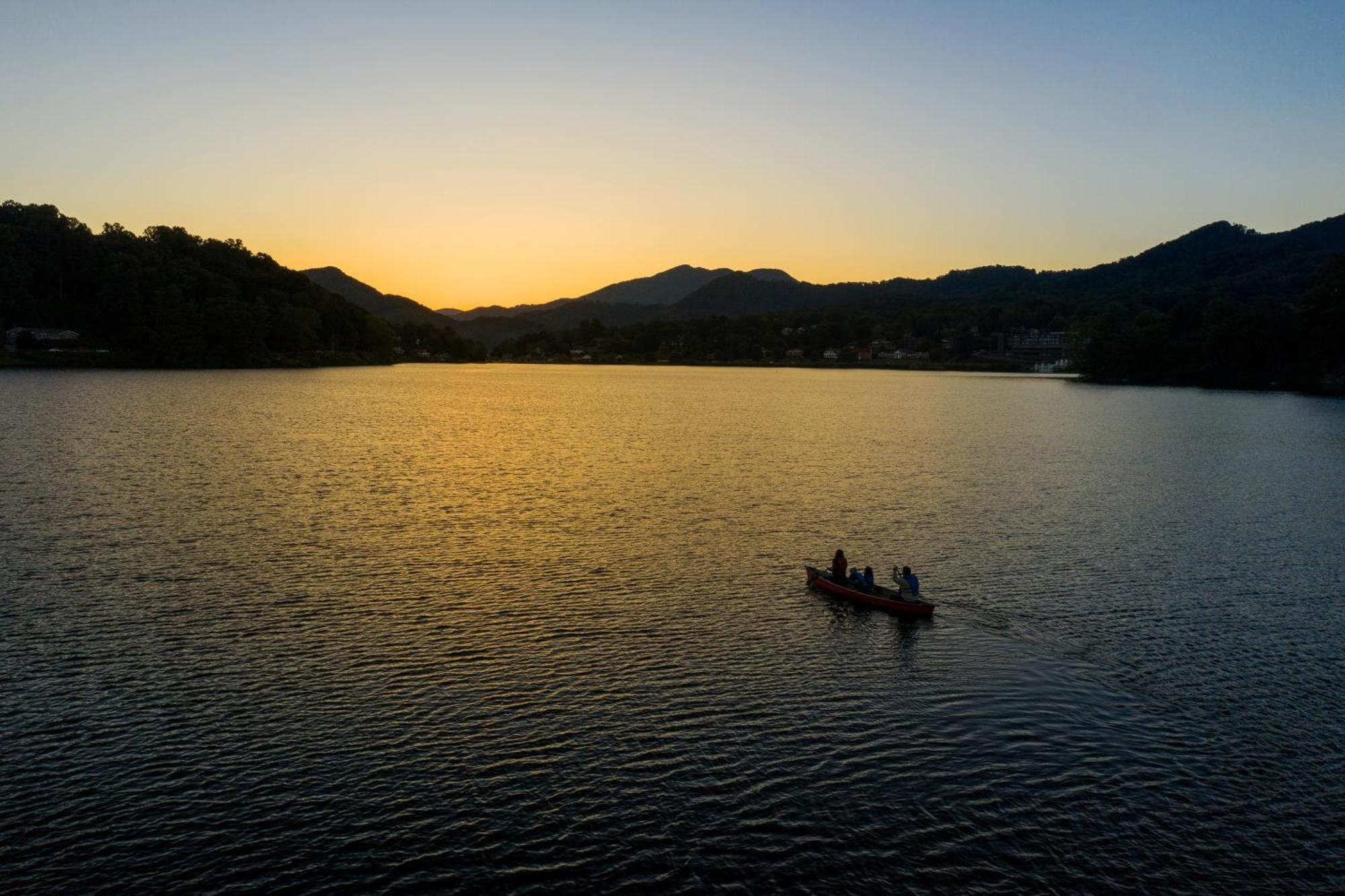 Campground Apts Lake Junaluska Стая снимка