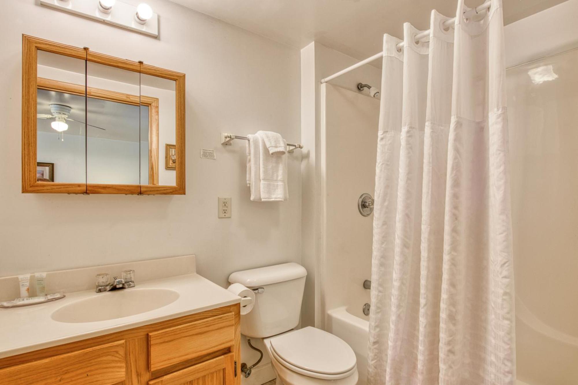 Campground Apts Lake Junaluska Стая снимка