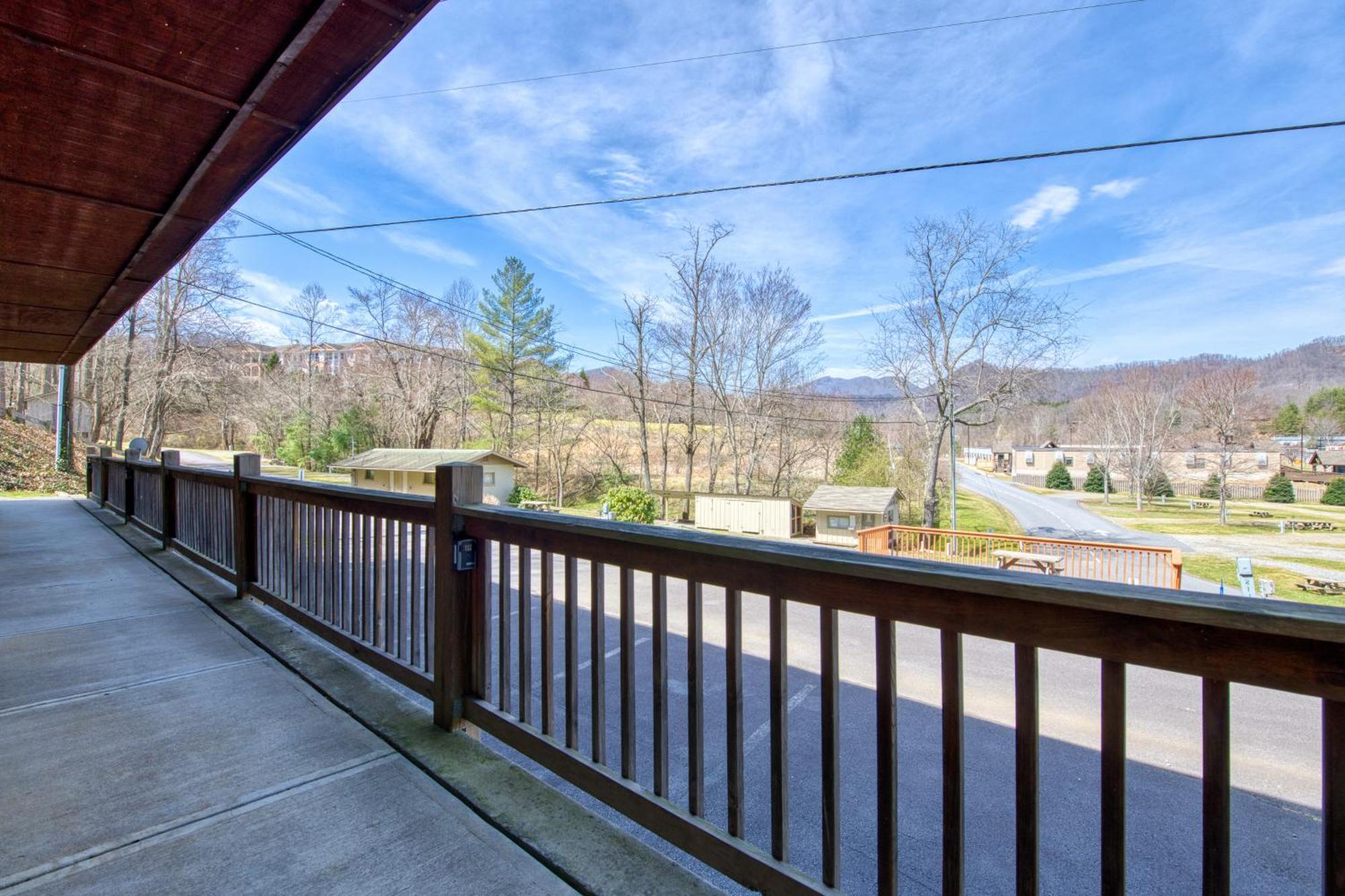 Campground Apts Lake Junaluska Стая снимка