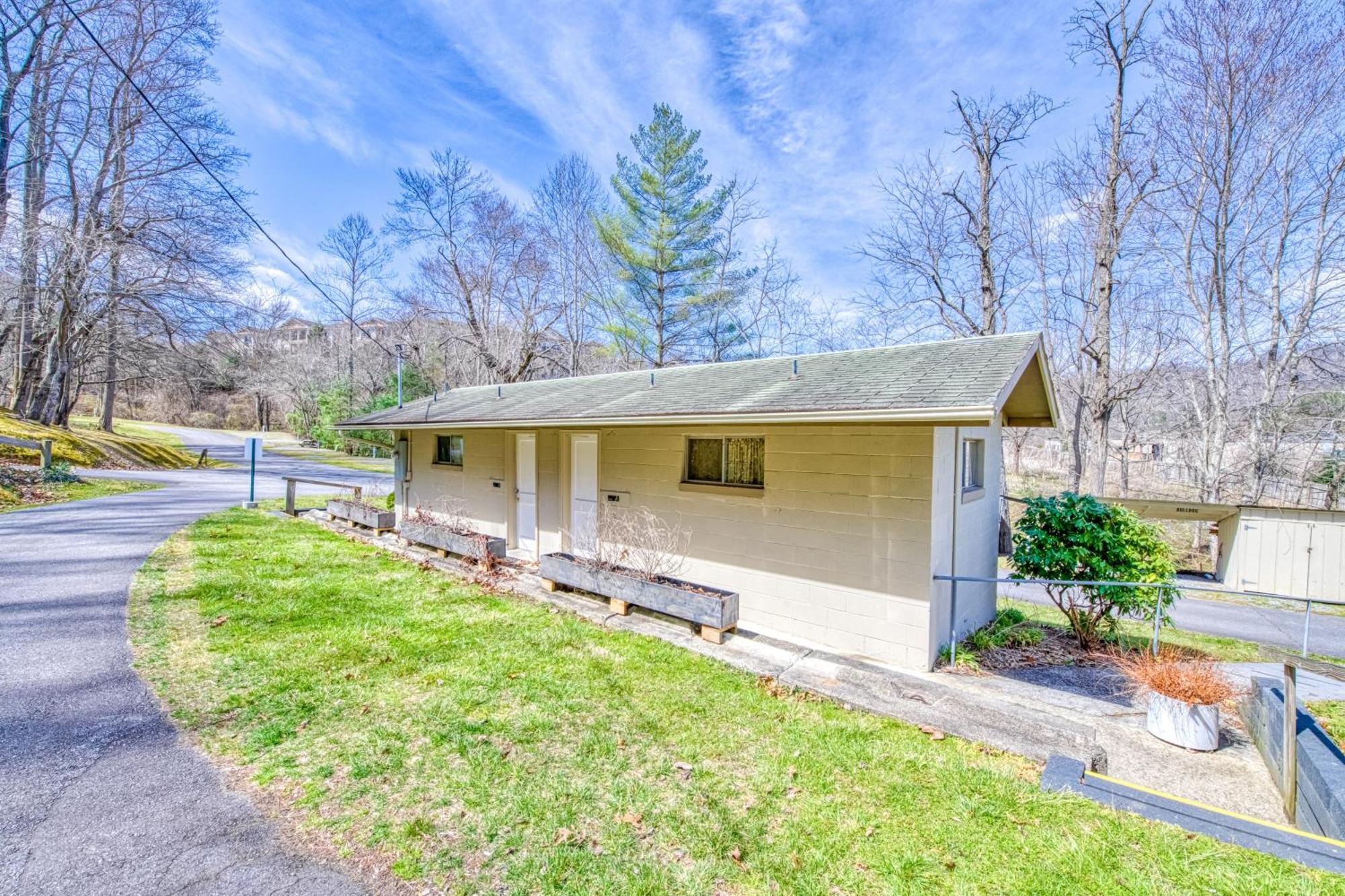 Campground Apts Lake Junaluska Стая снимка