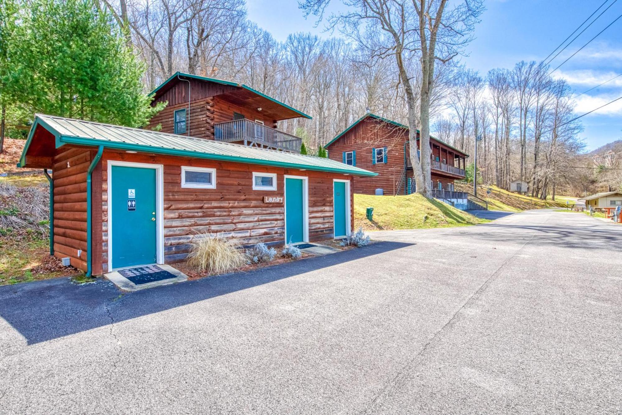 Campground Apts Lake Junaluska Стая снимка